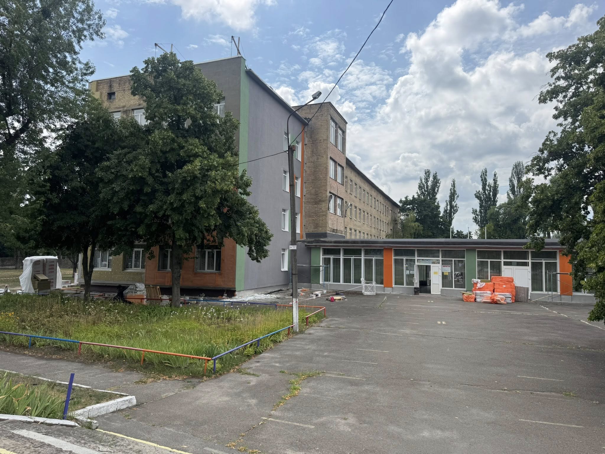 Нет описания фото.